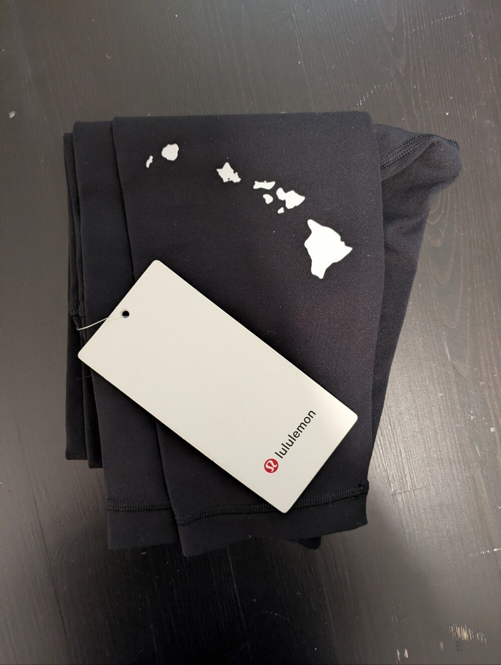 NWT Lululemon Black Align HR 25" With Rare Exclusive Hawaii Island Decal Size 2